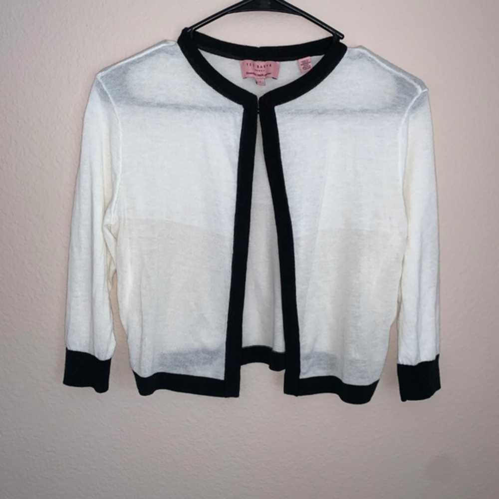 🔻Ted Baker Shrug
